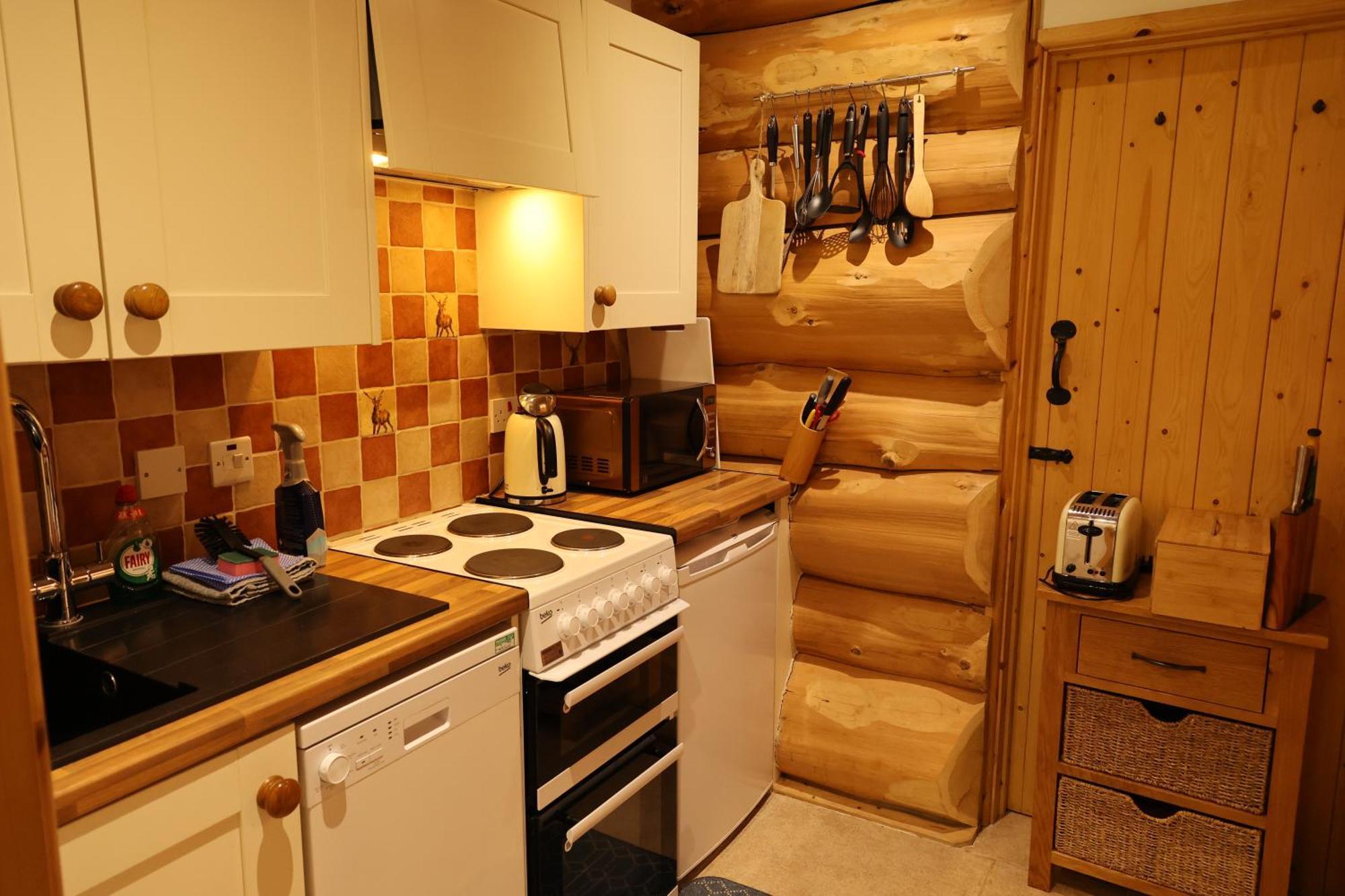 Badger'S Wood At Hoo Farm Villa Телфорд Екстериор снимка