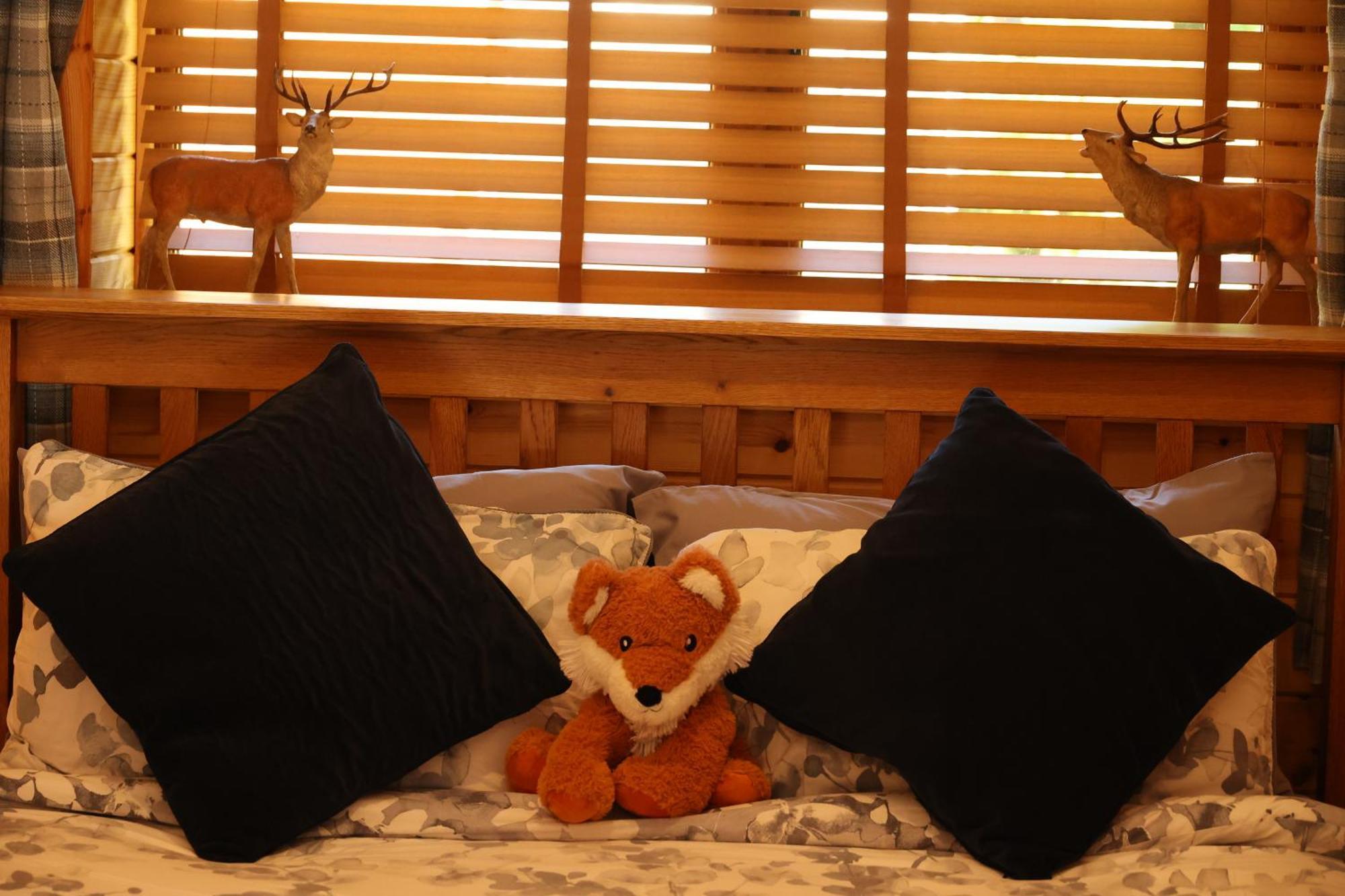 Badger'S Wood At Hoo Farm Villa Телфорд Екстериор снимка